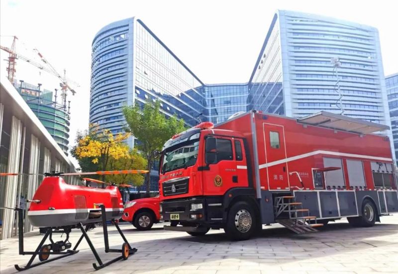 徐立毅書記、侯紅市長及有關(guān)領(lǐng)導(dǎo)視察獵鷹消防科技“雙創(chuàng)”活動(dòng)周展位