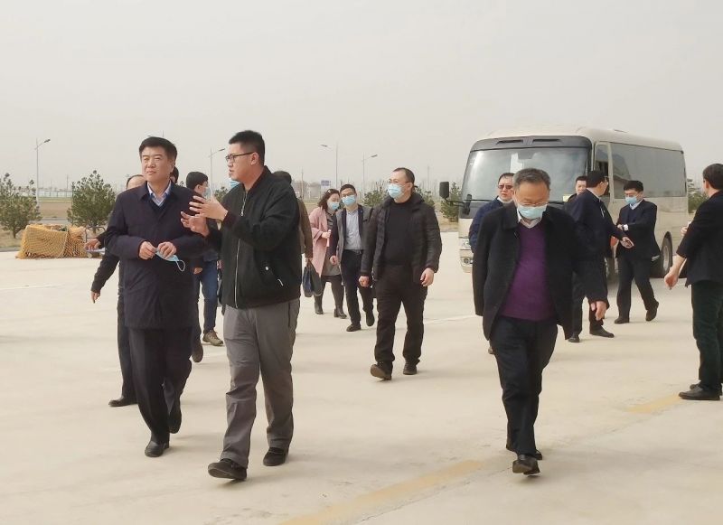 沈陽鄭州兩地應(yīng)急管理部門領(lǐng)導(dǎo)考察獵鷹安陽制造中心