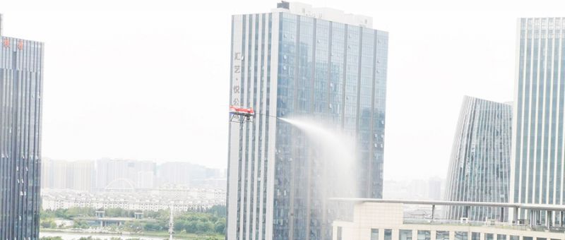 國家統(tǒng)計局局長康義一行到獵鷹消防科技調(diào)研，觀看獵鷹裝備演練